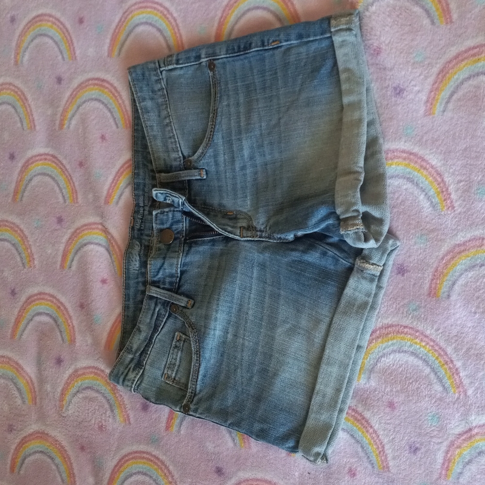 Blue jean shorts Mossimo size 25 cuffed on the bottom